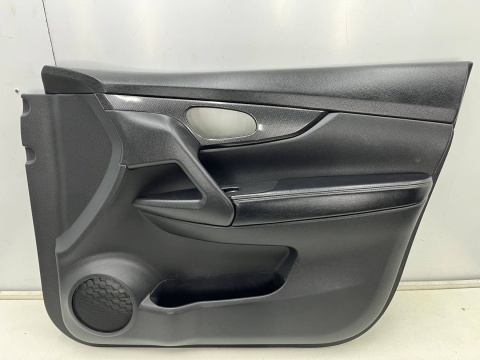 Tapicerka Nissan X-Trail III T32 Rogue 13-21r. prawy przedni boczek drzwi prawy przód