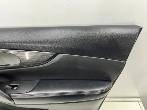 Tapicerka Nissan X-Trail III T32 Rogue 13-21r. prawy przedni boczek drzwi prawy przód