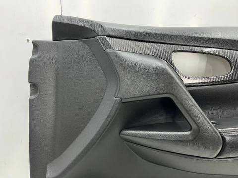 Tapicerka Nissan X-Trail III T32 Rogue 13-21r. prawy przedni boczek drzwi prawy przód