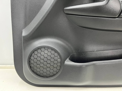 Tapicerka Nissan X-Trail III T32 Rogue 13-21r. prawy przedni boczek drzwi prawy przód