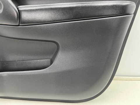 Tapicerka Nissan X-Trail III T32 Rogue 13-21r. prawy przedni boczek drzwi prawy przód