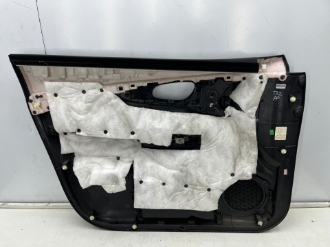 Tapicerka Nissan X-Trail III T32 Rogue 13-21r. prawy przedni boczek drzwi prawy przód