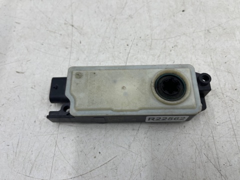 Żaluzja BMW X3 G01 iX 17-24r. silniczek żaluzji rolety powietrza 5a180e3