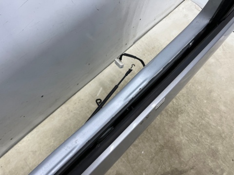 Drzwi VW Golf V 5 03-09r. LA7W 5D HB prawe tylne prawy tył gołe 1K6833312H