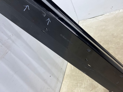 Listwa progowa BMW X1 U11 M-pakiet Msport 22r.- prawa nakładka progu zewnętrzna prawy próg 5a01682 9881952