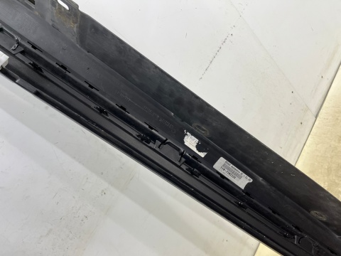 Listwa progowa BMW X1 U11 M-pakiet Msport 22r.- prawa nakładka progu zewnętrzna prawy próg 5a01682 9881952