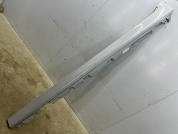 Listwa progowa BMW 5 F10 F11 sedan kombi 10-17r. lewa nakładka progu zewnętrzna kolor Mineralweiss lewy próg 7184773