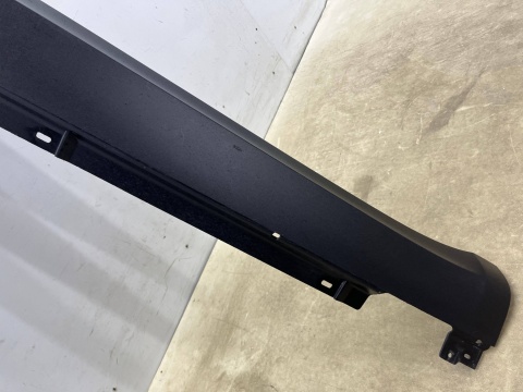 Listwa progowa Macan I 95b 14r.- prawa nakładka progu zewnętrzna prawy próg 95b853554a