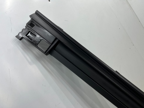 Listwa progowa Mazda CX-30 CX30 2019r.- prawa nakładka progu zewnętrzna prawy próg dgh9-51p41