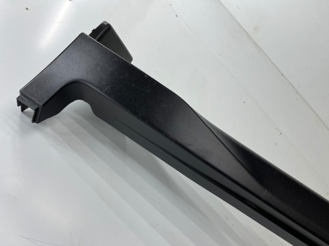 Listwa progowa Nissan X-Trail III T32 Rogue 13-17r. lewa nakładka progu zewnętrzna lewy próg 768514ce0a