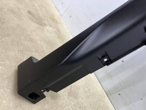 Listwa progowa Nissan X-Trail III T32 Rogue 13-17r. lewa nakładka progu zewnętrzna lewy próg 768514ce0a