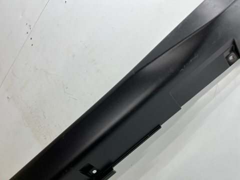 Listwa progowa Nissan X-Trail III T32 Rogue 13-17r. lewa nakładka progu zewnętrzna lewy próg 768514ce0a