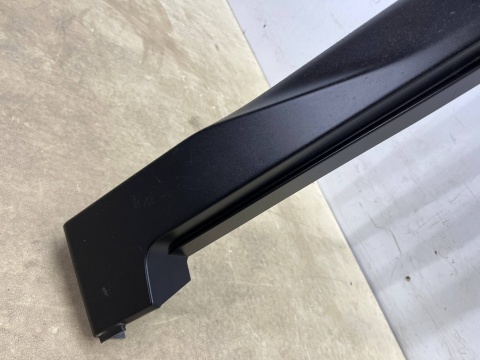 Listwa progowa Nissan X-Trail III T32 Rogue 13-17r. prawa nakładka progu zewnętrzna prawy próg 768504ce0a