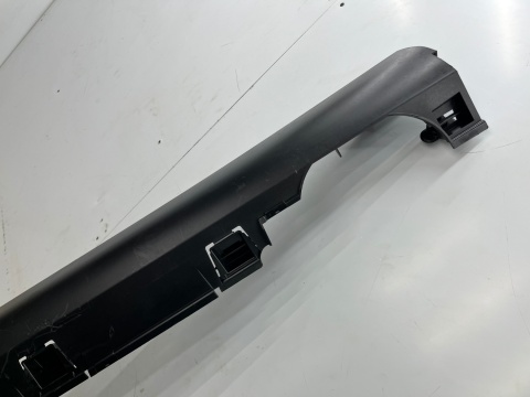 Listwa progowa Opel Frontera 2024r.- lewa nakładka progu zewnętrzna lewy próg 9847642980