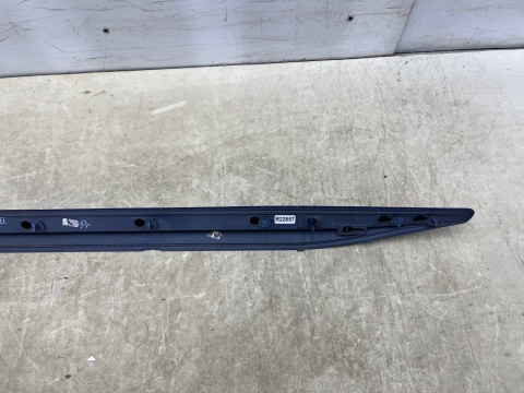 Listwa progowa Peugeot 308 II T9 GT Line 13-21r. prawa nakładka progu zewnętrzna oryginalna prawy próg 9806944677