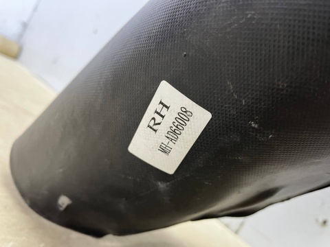 Nadkole Audi A4 B8 07-11r. NOWE prawe przednie prawy przód zamiennik Starline MH-AD66008