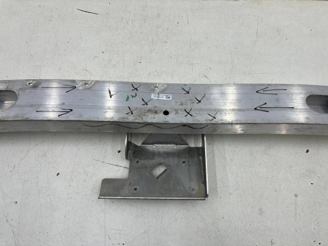Belka zderzaka BMW X3 F25 X4 F26 10-18r. przednie wzmocnienie zderzaka przód 7371990
