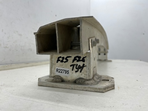 Belka zderzaka BMW X3 F25 X4 F26 10-18r. tylne wzmocnienie zderzaka tył nieuszkodzona 7210071