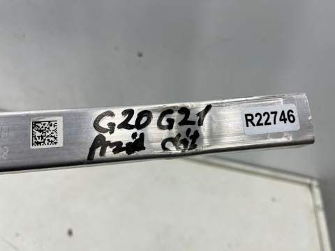 Belka zderzaka BMW 3 G20 G21 19-26r. przednie dolne wzmocnienie pasa przedniego dolna belka chłodnic przód 8079669