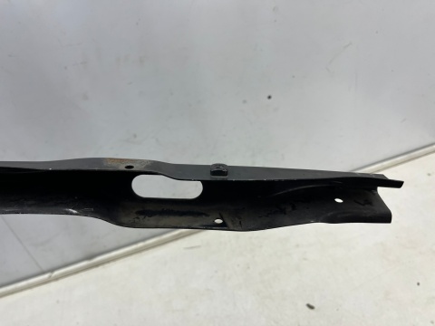 Belka zderzaka BMW 5 F10 F11 F07 Gran Turismo 10-17r. przednie dolne wzmocnienie pasa przedniego dolna belka chłodnicy przód