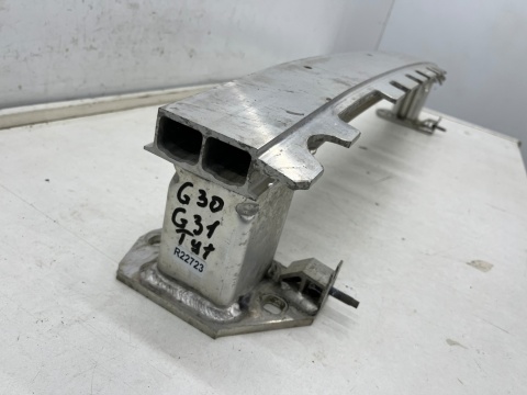 Belka zderzaka BMW 5 G30 sedan G31 kombi F90 17-24r. tylne wzmocnienie aluminiowe tył 7387334