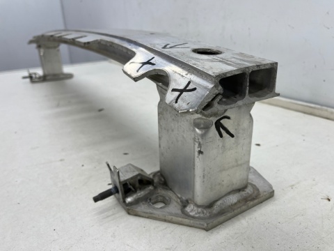 Belka zderzaka BMW 5 G30 sedan G31 kombi F90 17-24r. tylne wzmocnienie aluminiowe tył 7387334