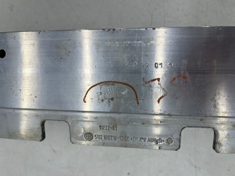 Belka zderzaka BMW 5 G30 sedan G31 kombi F90 17-24r. tylne wzmocnienie aluminiowe tył 7387334