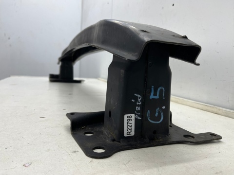 Belka zderzaka VW Golf V 5 Golf Plus 03-09r. przednie wzmocnienie zderzaka przód