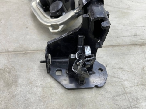 Hak holowniczy BMW 3 G20 G21 19-26r. ELEKTRYCZNY składany na przyczepę oryginalny kula uszkodzony na części