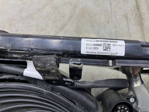 Hak holowniczy BMW 3 G20 G21 19-26r. ELEKTRYCZNY składany na przyczepę oryginalny kula uszkodzony na części