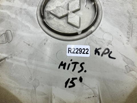 Kołpak Mitsubishi kołpaki r15 oryginalne 15 cali 4szt. KOMPLET
