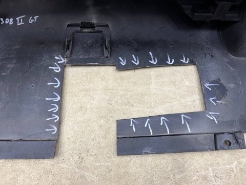 Zderzak tylny Peugeot 308 T9 GT-Line II 2 SW 13-21r. Kombi tył 4XPDC 9800996477