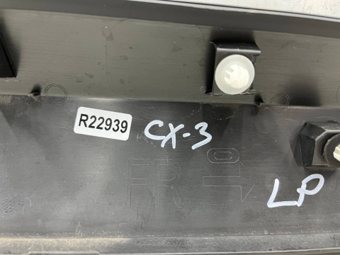 Listwa Mazda CX-3 CX3 14-21r. lewa przednia dolna nakładka drzwi lewy przód d10e-51rb1