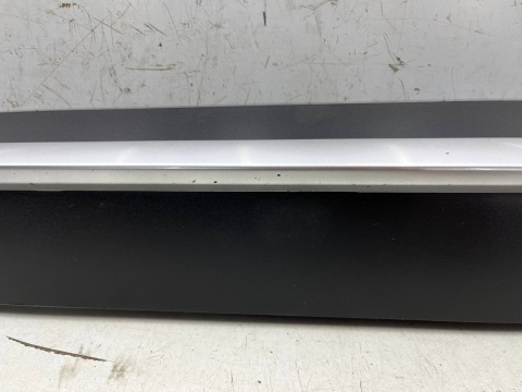 Listwa Mazda CX-3 CX3 14-21r. lewa przednia dolna nakładka drzwi lewy przód listewka srebrny połysk lewy przód d10e-51rb1