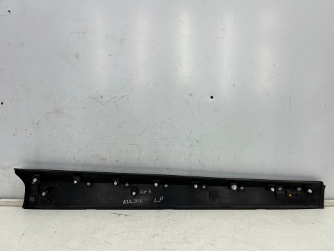 Listwa Mazda CX-3 CX3 14-21r. lewa przednia dolna nakładka drzwi lewy przód listewka srebrny połysk lewy przód d10e-51rb1