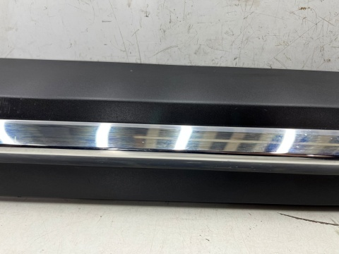 Listwa Mazda CX-3 CX3 14-21r. prawa przednia dolna nakładka drzwi CHROM prawy przód listewka chromowana d10e-51ra1