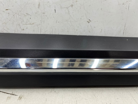 Listwa Mazda CX-3 CX3 14-21r. prawa przednia dolna nakładka drzwi CHROM prawy przód listewka chromowana d10e-51ra1