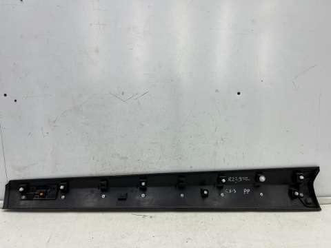 Listwa Mazda CX-3 CX3 14-21r. prawa przednia dolna nakładka drzwi CHROM prawy przód listewka chromowana d10e-51ra1