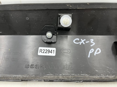 Listwa Mazda CX-3 CX3 14-21r. prawa przednia dolna nakładka drzwi prawy przód listewka srebrny połysk d10e-51rb1