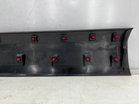 Listwa Mazda CX-30 CX30 2019r.- prawa przednia dolna nakładka drzwi prawy przód dfr5-51ra1