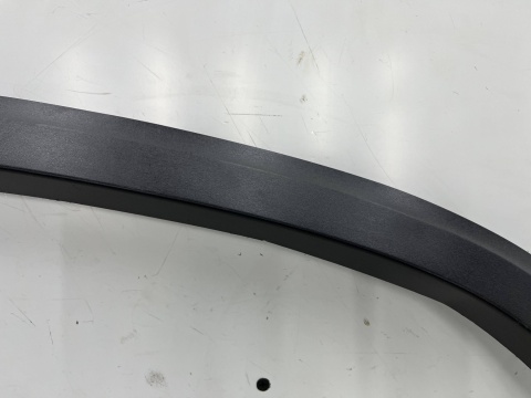 Listwa Mercedes GLA H247 AMG 19r.- prawa przednia nakładka rant błotnika prawy przód a2478806804