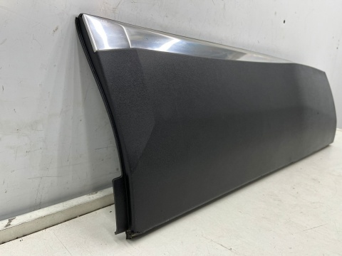 Listwa Peugeot 5008 II 17-24r. lewa tylna dolna nakładka drzwi CHROM lewy tył listewka chromowana 9814134277