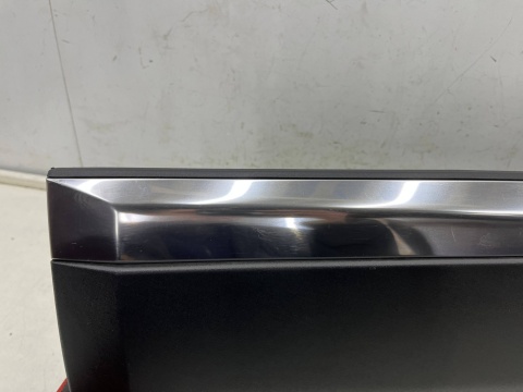 Listwa Peugeot 5008 II 17-24r. lewa tylna dolna nakładka drzwi CHROM lewy tył listewka chromowana 9814134277