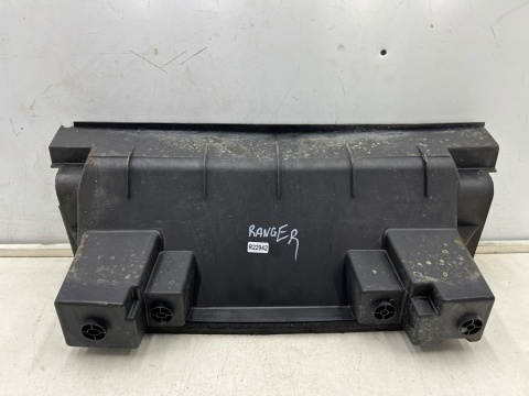 Osłona chłodnicy Ford Ranger MK5 V Lift Ranger RAPTOR 18-22r. wzmocnienie zderzaka pasa przedniego kierownica powietrza