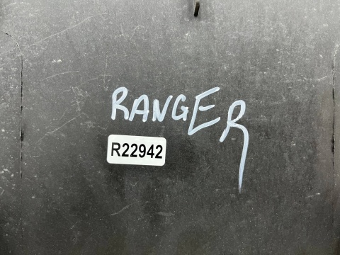Osłona chłodnicy Ford Ranger MK5 V Lift Ranger RAPTOR 18-22r. wzmocnienie zderzaka pasa przedniego kierownica powietrza