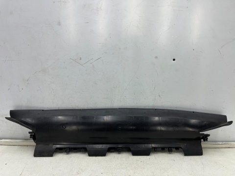 Osłona chłodnicy Seat Ateca 16r.- dolna kierownica powietrza nakladka pasa przedniego dolny wlot 575121292