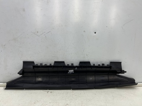 Osłona chłodnicy Seat Ateca 16r.- dolna kierownica powietrza nakladka pasa przedniego dolny wlot 575121292