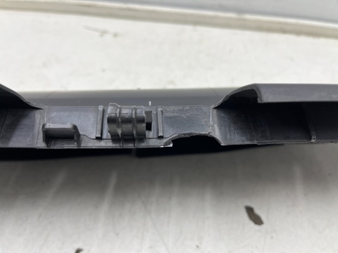 Osłona chłodnicy Seat Ateca 16r.- dolna kierownica powietrza nakladka pasa przedniego dolny wlot 575121292