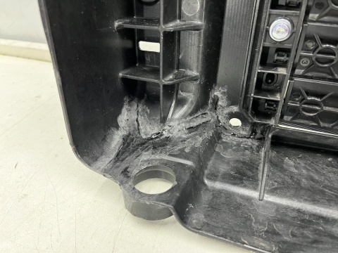 Pas przedni Mazda 3 IV BP CX-30 CX30 2019r.- wzmocnienie ramka chłodnic żaluzja oryginalne bcjh-53111