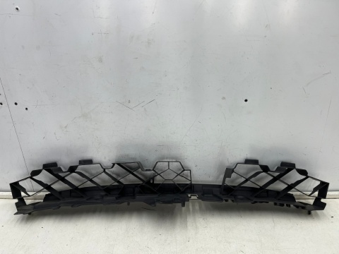 Ślizg Citroen C4 III 20r.- tylny środkowy wspornik mocowanie zderzaka wzmocnienie absorber plastikowy 9830703680